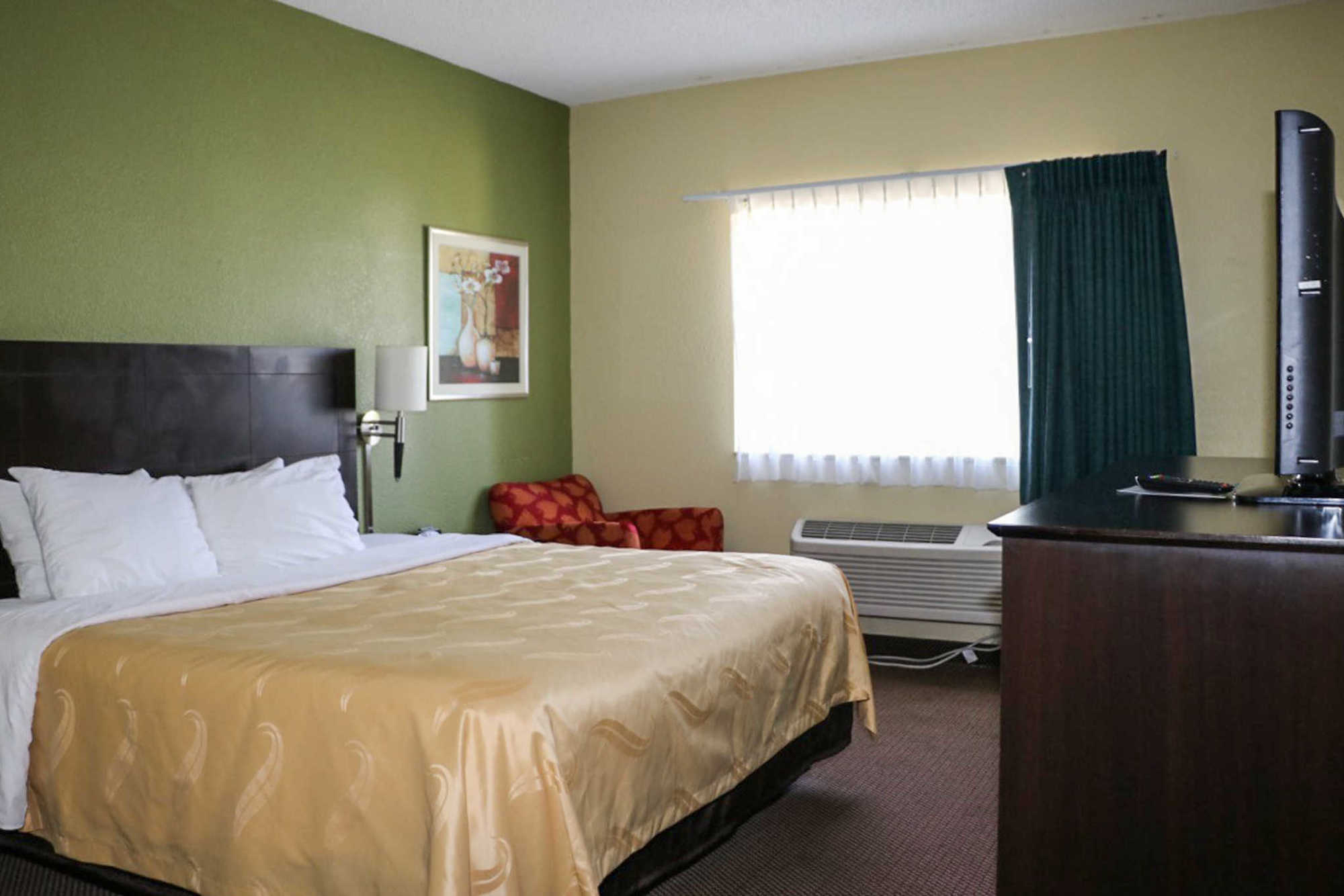 Quality Inn East Evansville Habitación foto